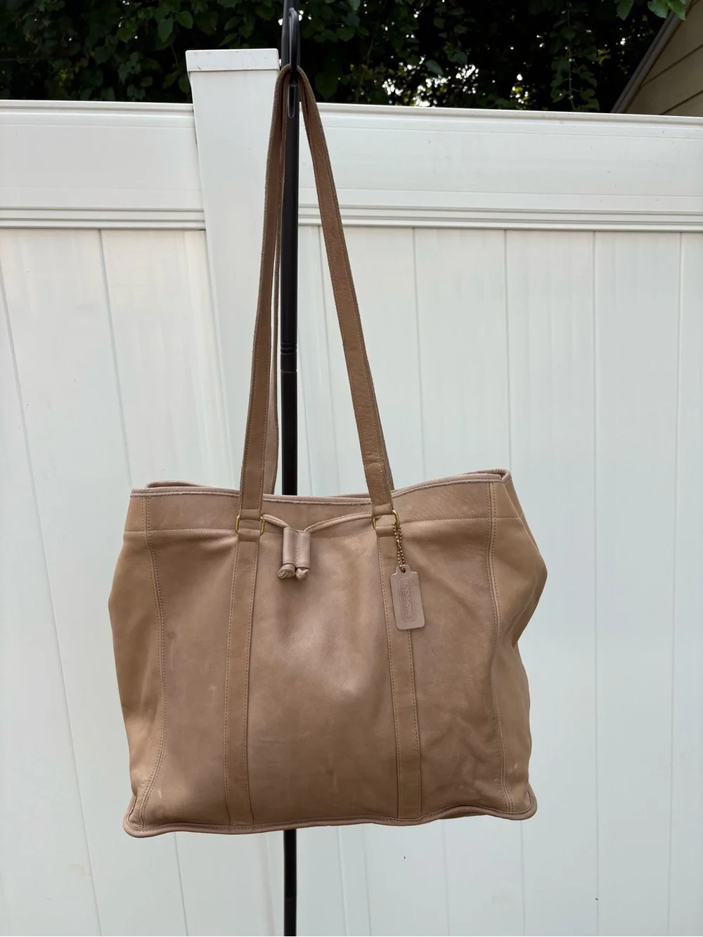 Vintage COACH Large Signature Leather Canvas Brown Shoulder Bag, style 0663.